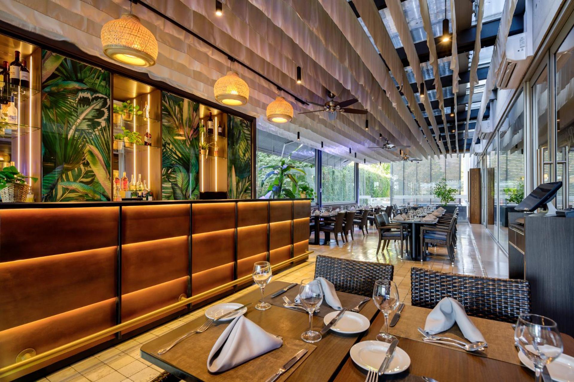 Hotel Radisson Blu Plaza El Bosque Santiago