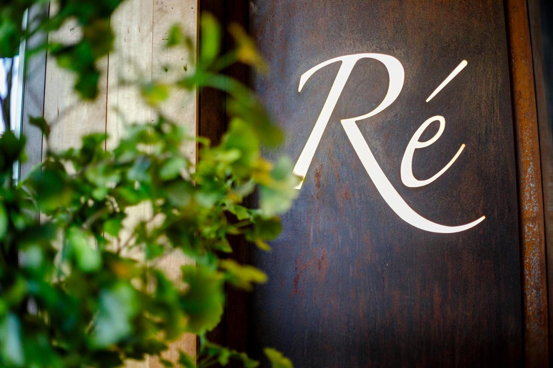 Radisson Blu Plaza El Bosque 4*