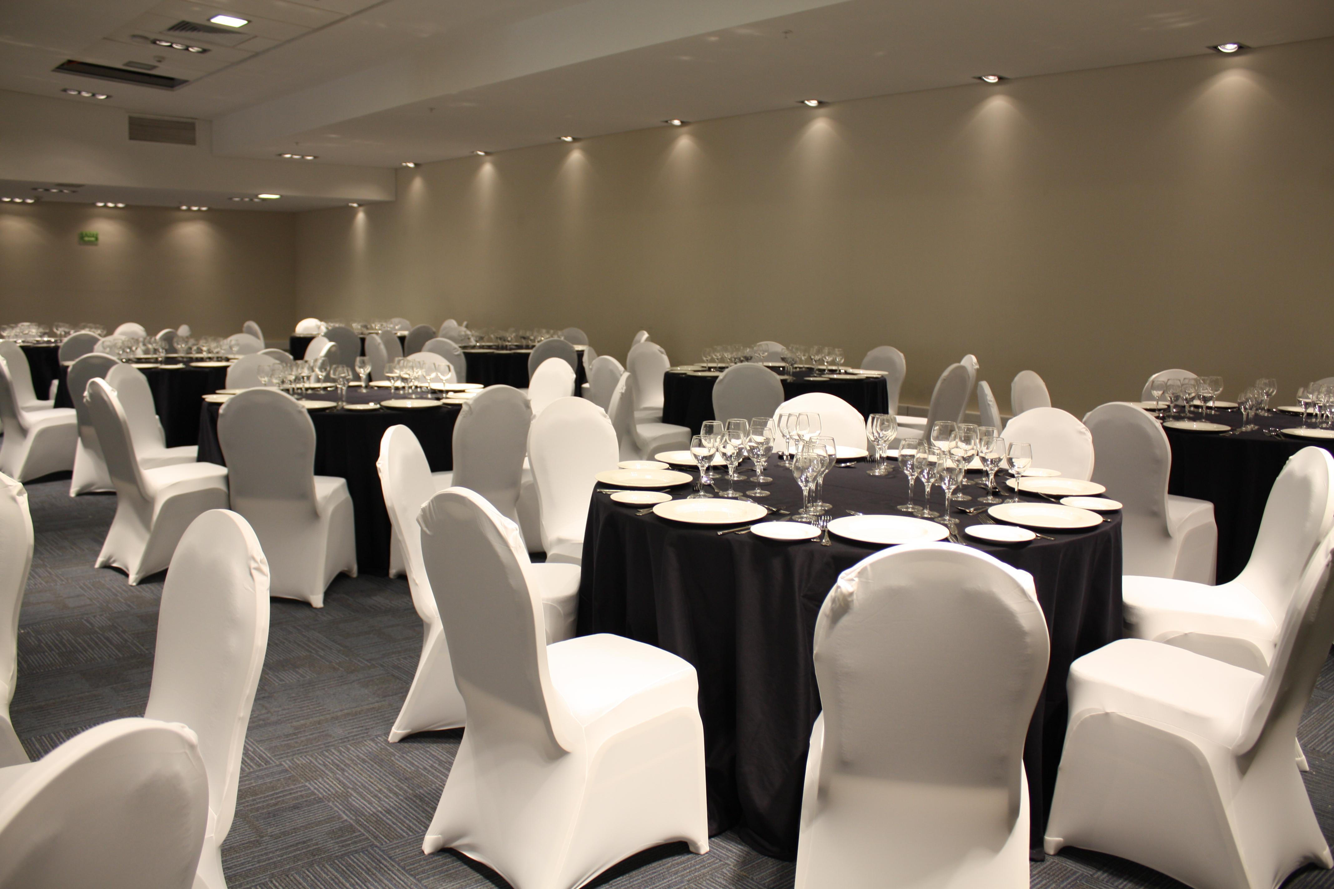 Plaza El Bosque Nueva Condes Hotel 4*