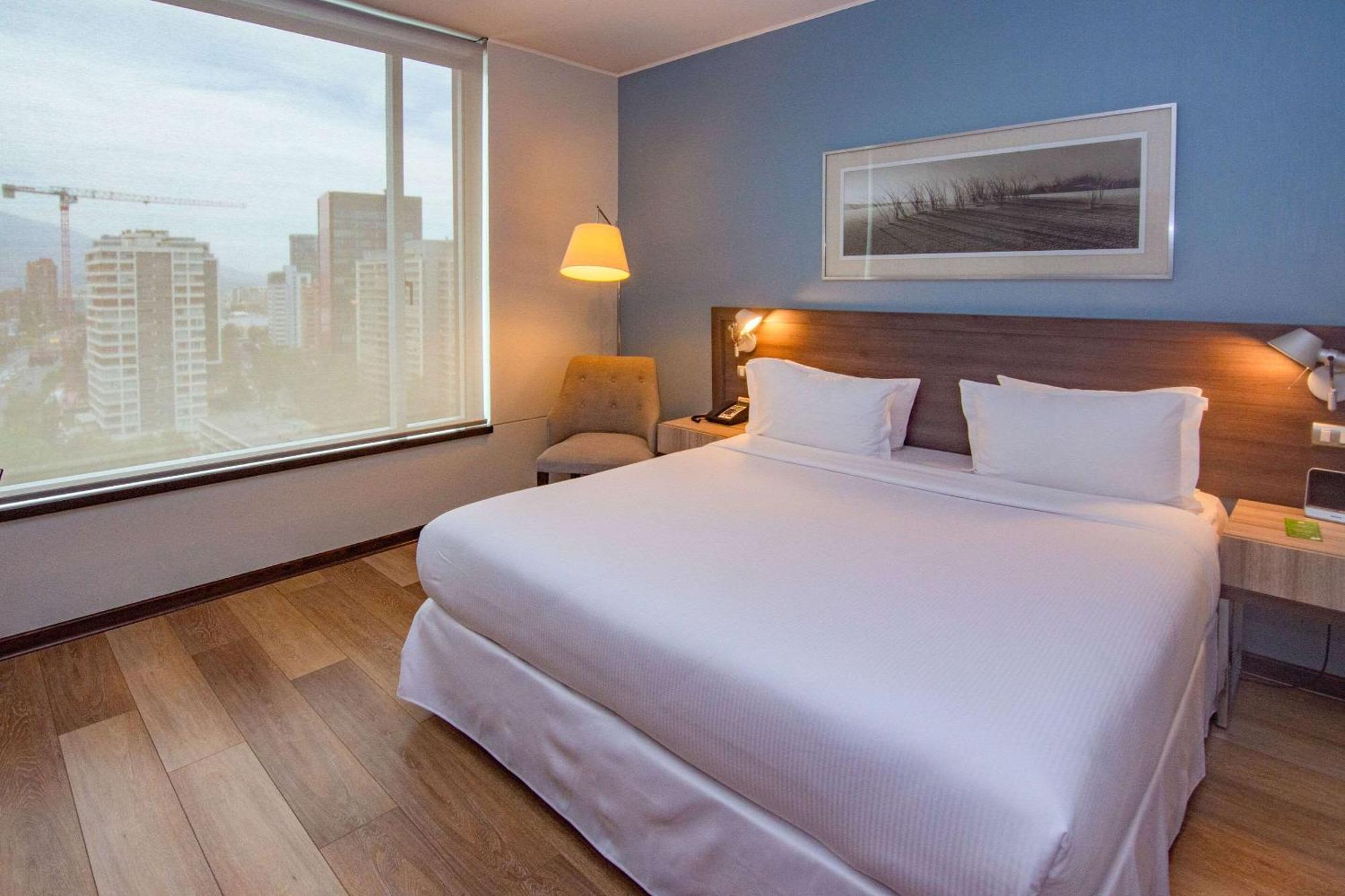 Hotel Plaza El Bosque Nueva Condes 4*
