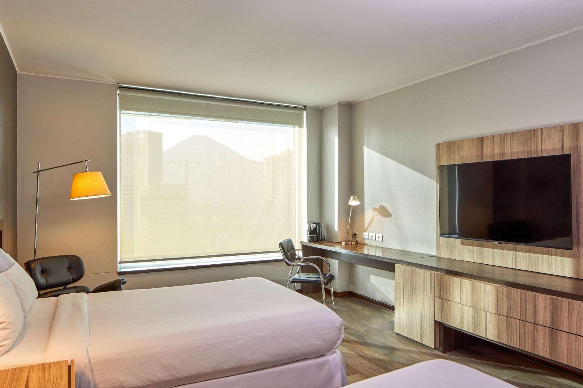 Hotel Plaza El Bosque Nueva Condes