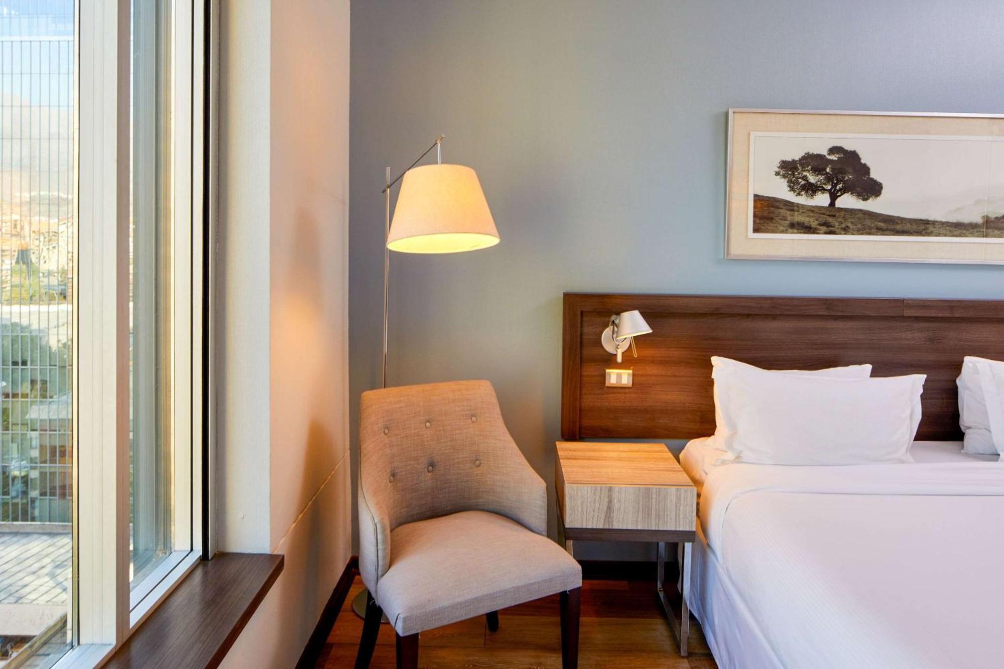 Plaza El Bosque Nueva Condes 4*